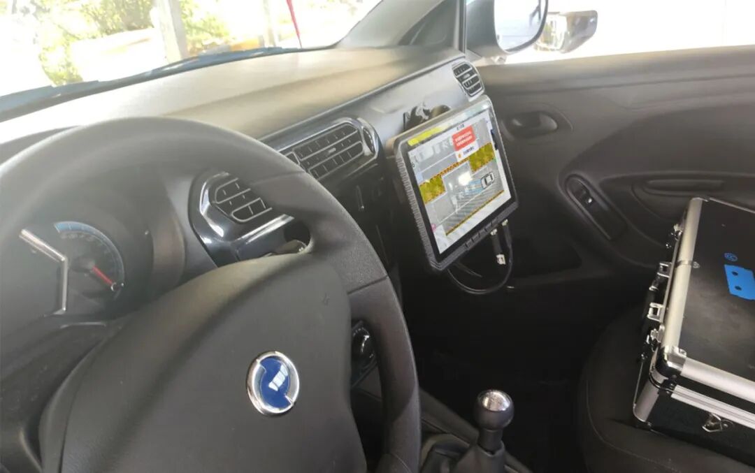 V10T предлагает жизненный цикл более шести лет, with backward-compatible upgrades that extend system continuity V10T предлагает жизненный цикл более шести лет, with backward-compatible upgrades that extend system continuity