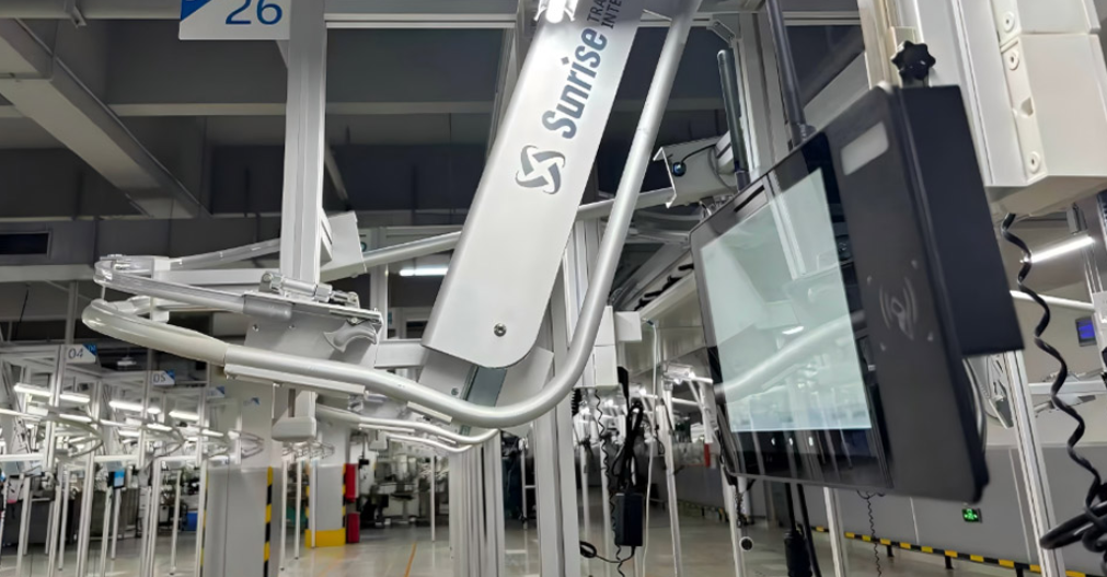  D10R’s built-in front NFC module to log in instantl